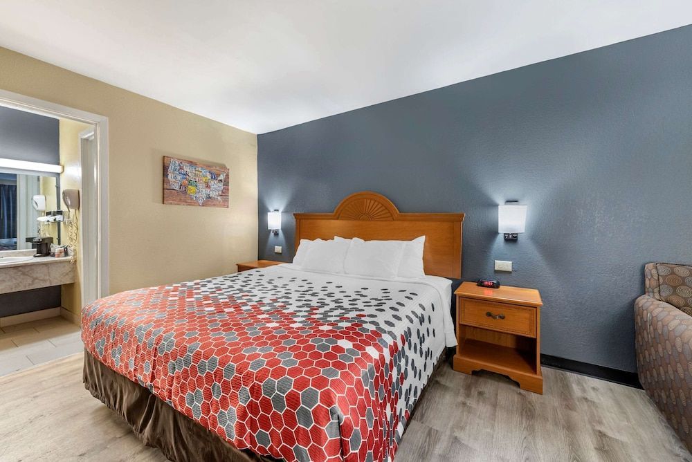 ECONO LODGE 1