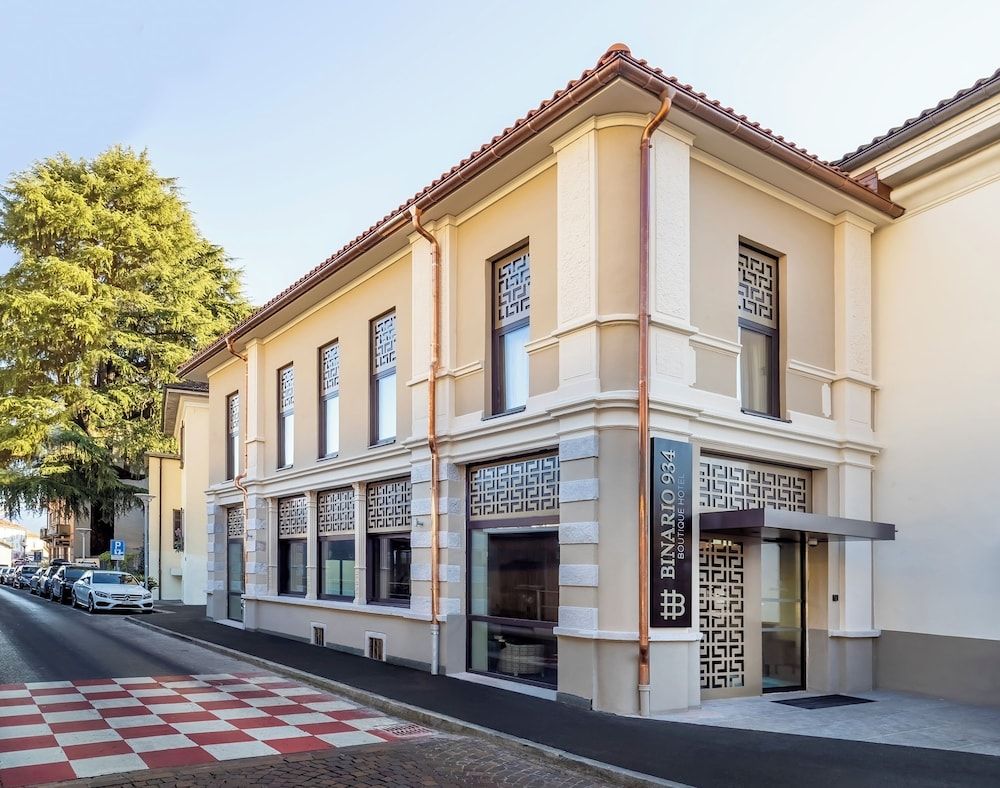Hotel Binario 1