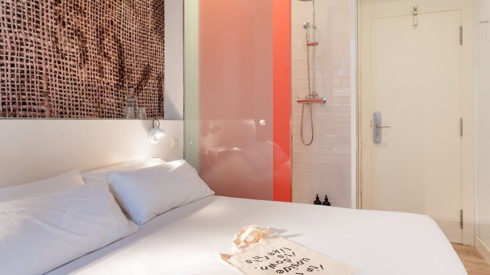 chic&basic Tallers Hostal 1