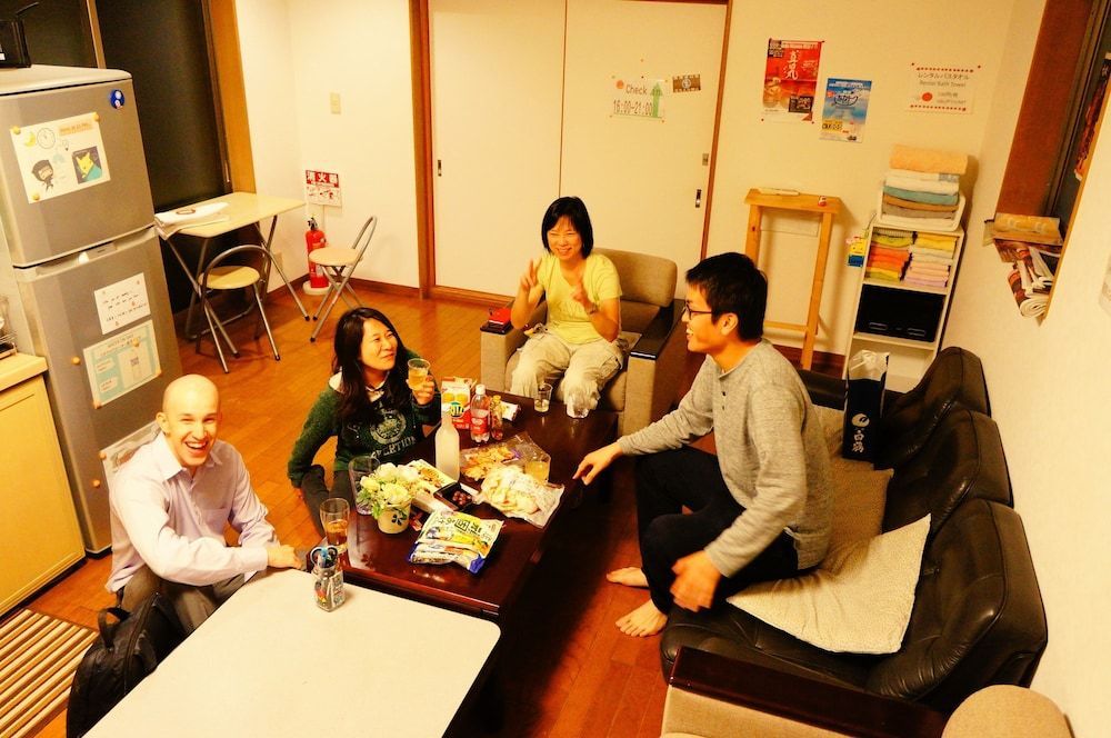 Osaka Tomato Guesthouse 1