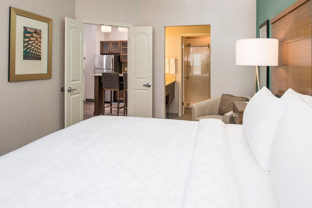Staybridge Suites PECOS by IHG 2