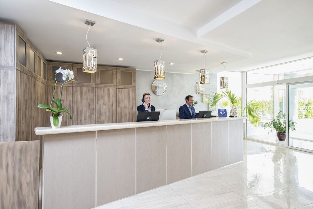 Simon Hotel 2