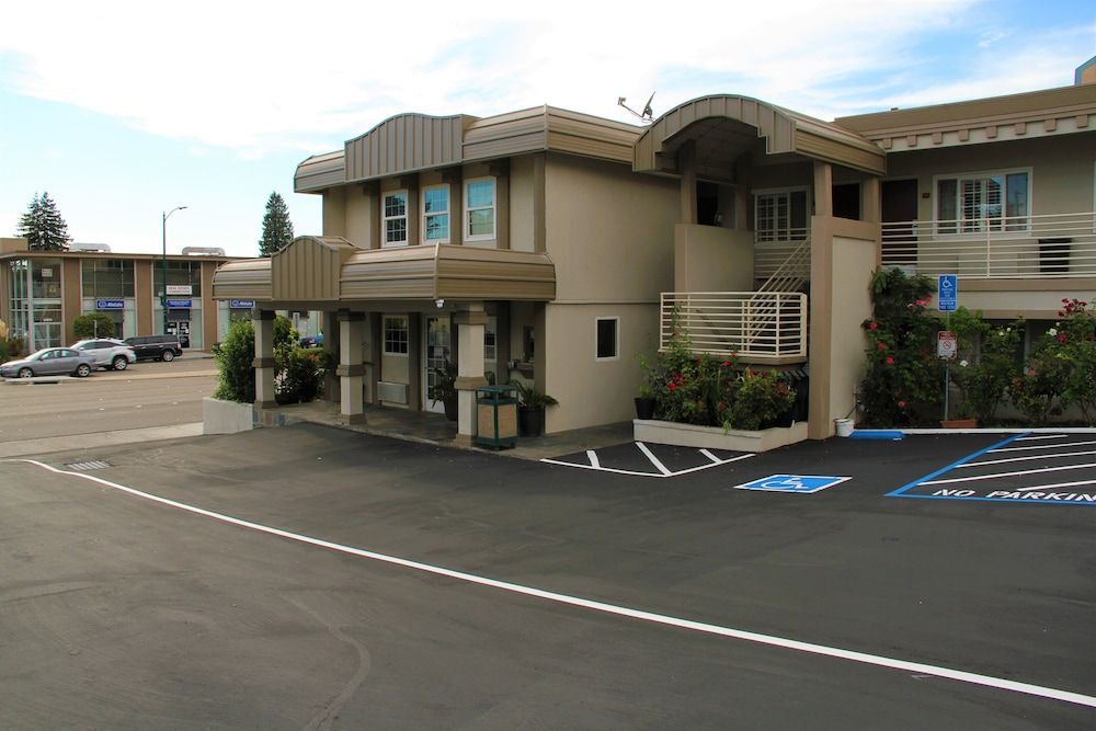 Budget Inn of Hayward 2