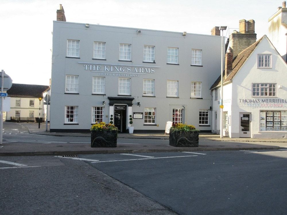 Kings Arms Hotel 1