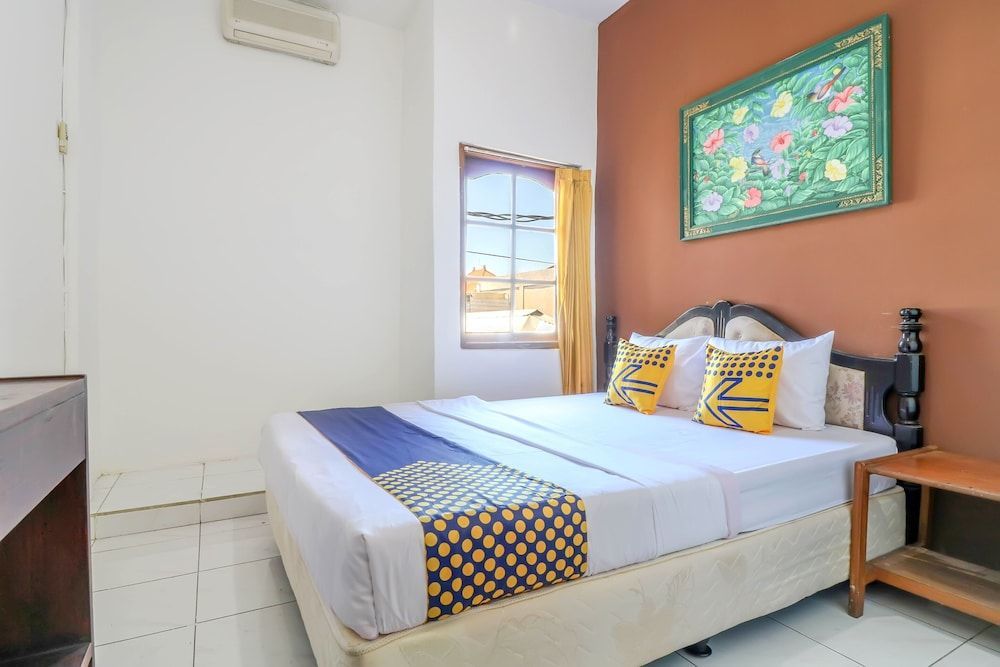 OYO 1927 Hotel Candra Adigraha 1