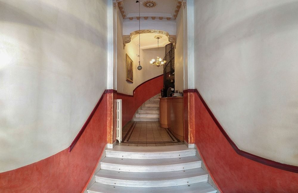 Cecil Hotel 2