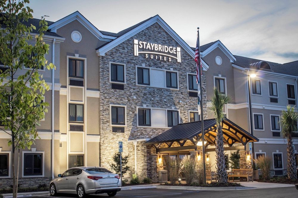 Staybridge Suites JACKSONVILLE-CAMP LEJEUNE AREA by IHG 1