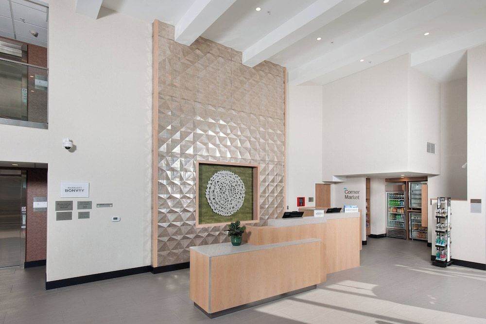 Fairfield by Marriott Pittsburgh Downtown 2