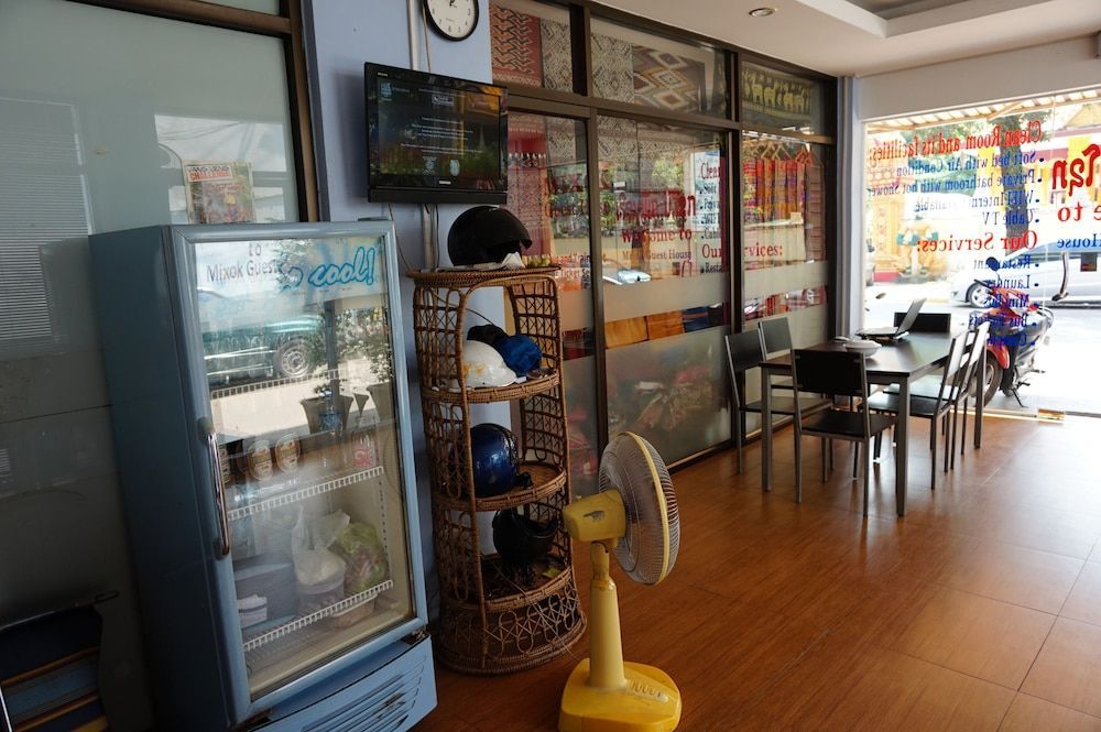 Mixok Guesthouse 2