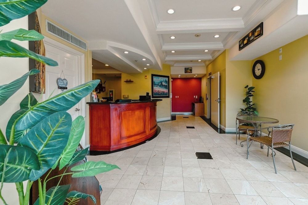 Gateway Inn and Suites San Francisco SFO Airport 2