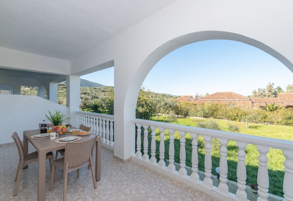 Kamara Apartments - 450m from the beach, by ZanteWize 2
