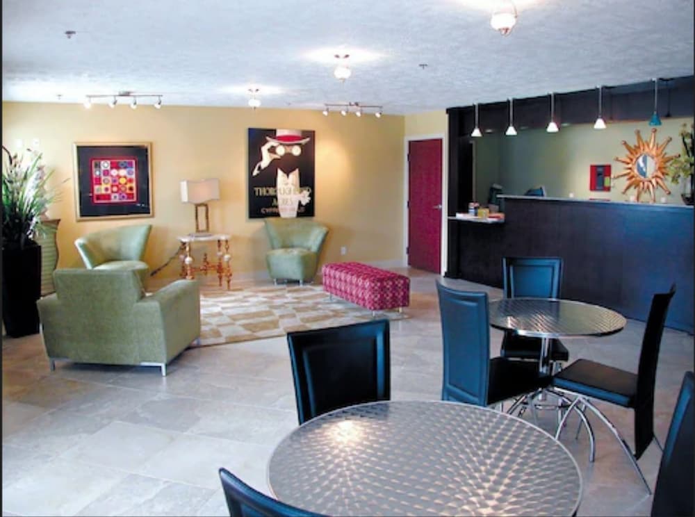 Days Inn by Wyndham Lafayette Scott 2