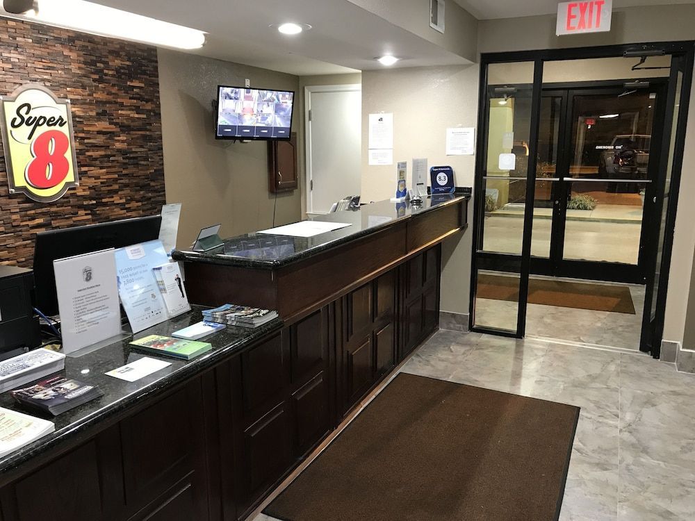 Harmony Hotel, Hernando 2