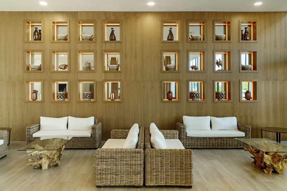 Cabogata Beach Hotel 2
