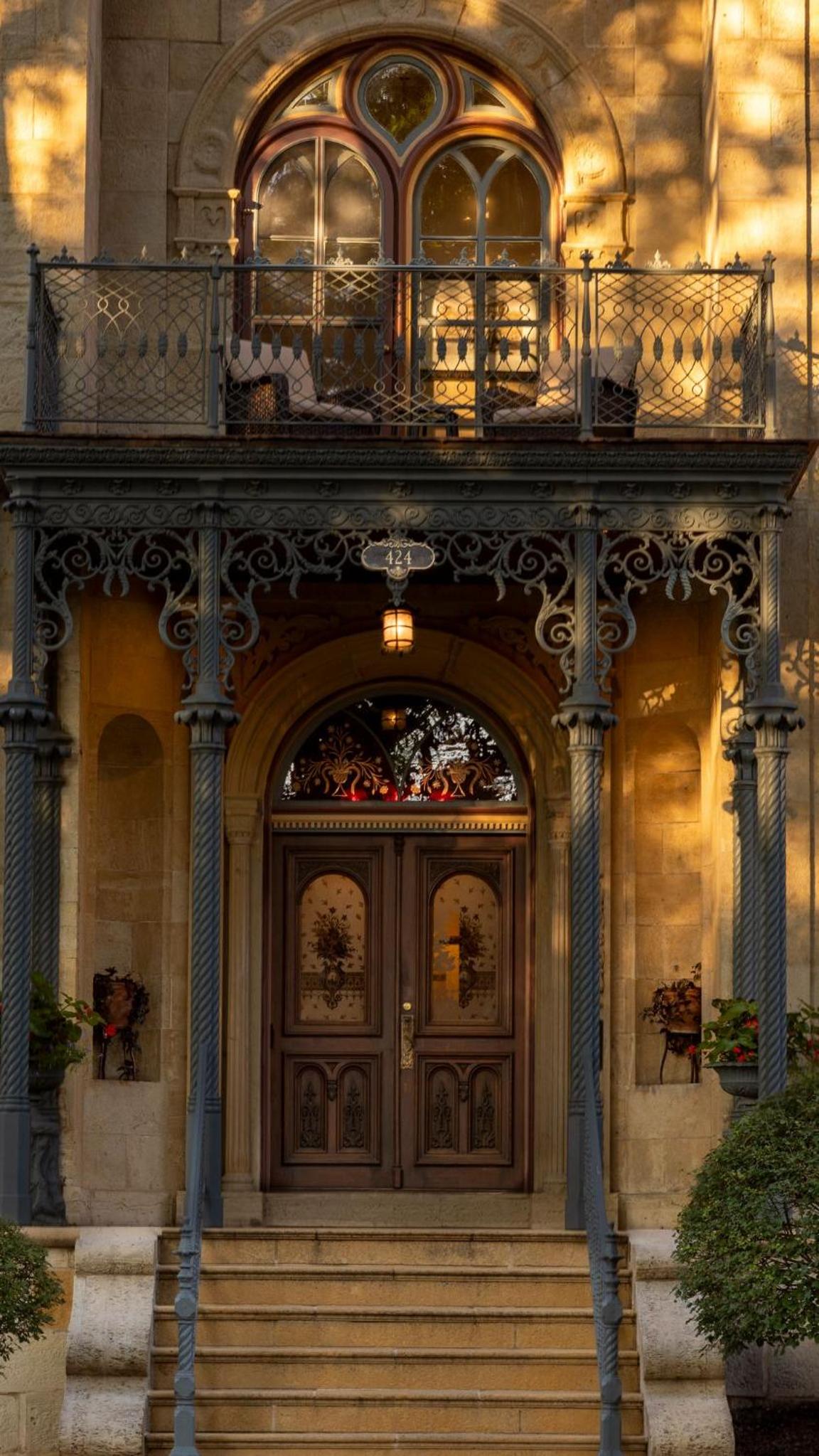 Mansion Hill Inn 1