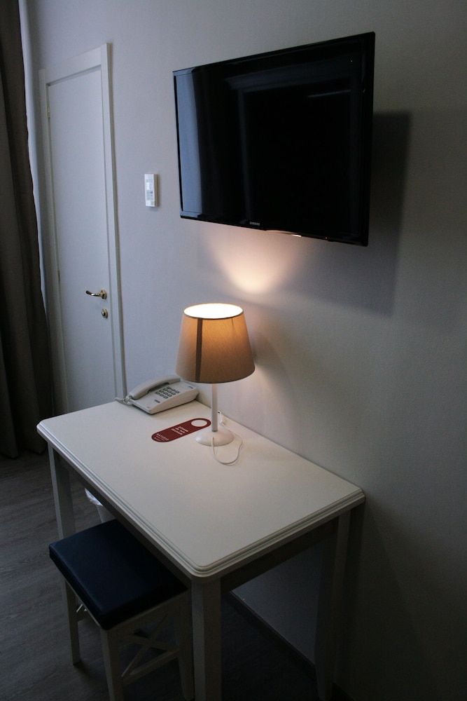 Hotel Magenta 2