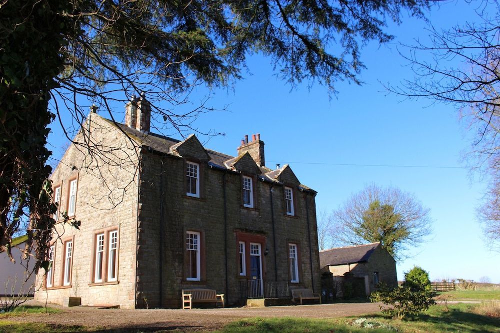 Woodlands Country House & Cottage 1