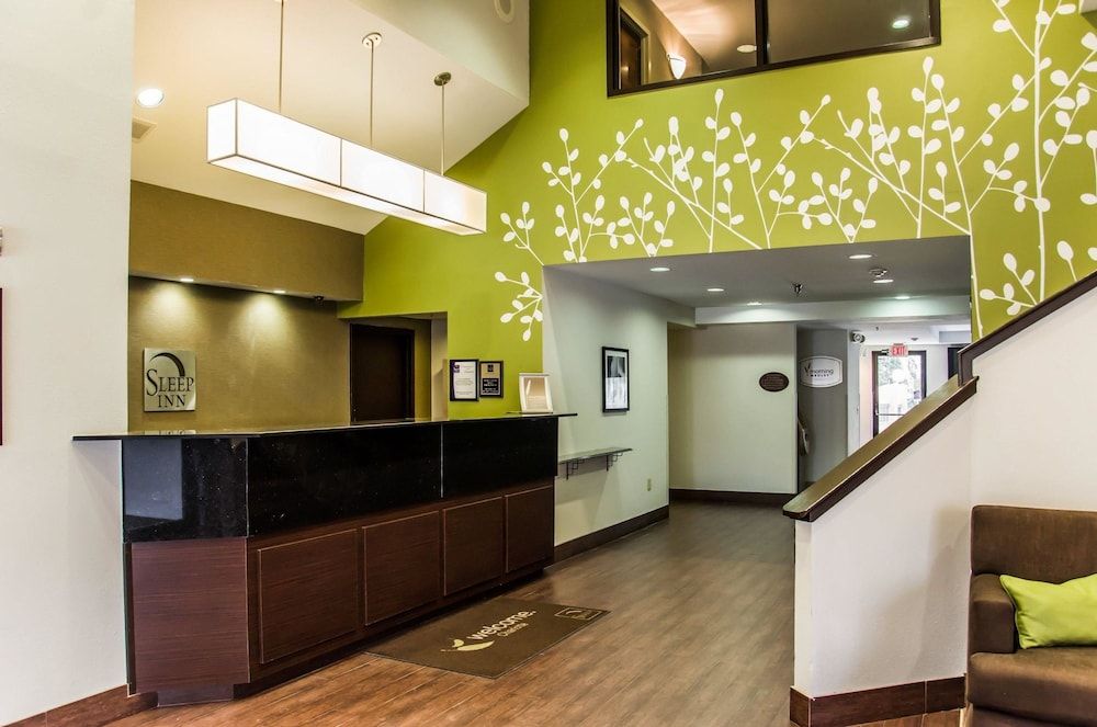 Sleep Inn Airport - Billy Graham Parkway 2