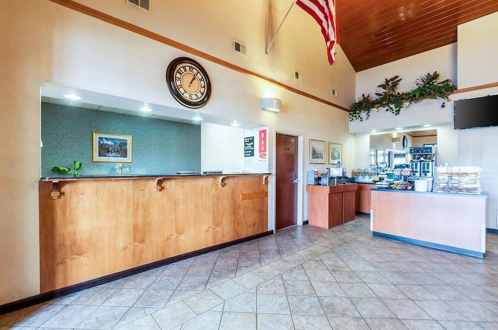 Econo Lodge Inn & Suites Middletown - Winchester South 2