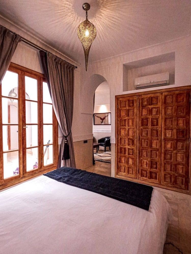 Riad Kahena 2