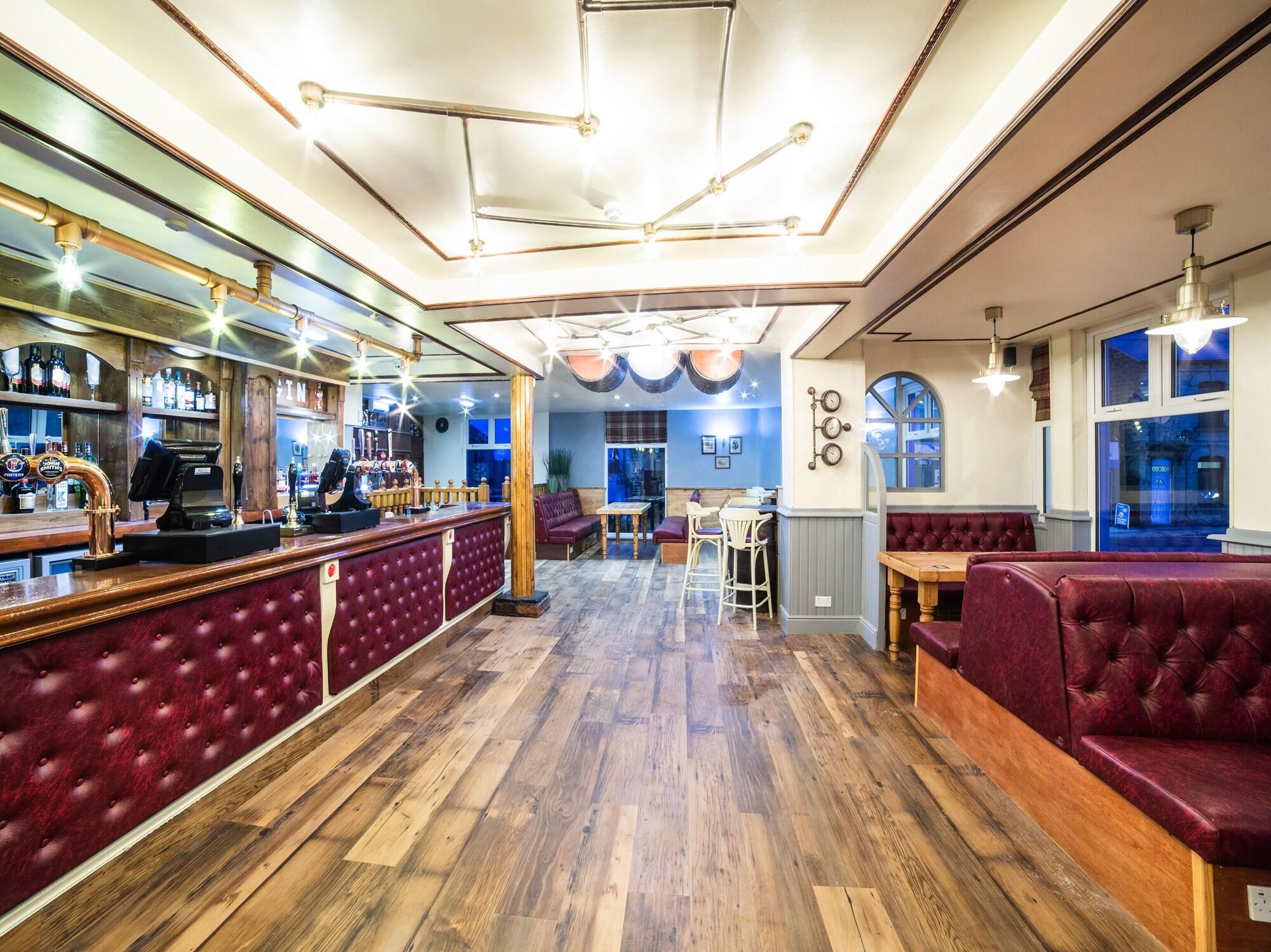 Churchill's Hotel 2