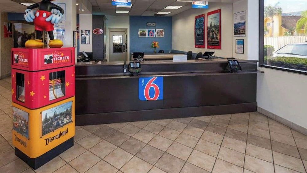 Motel 6-Anaheim, CA - Maingate 2
