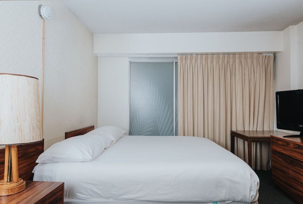 Royal Grove Waikiki 2