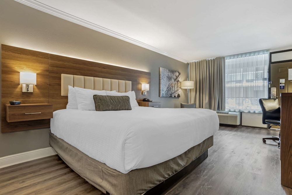 Best Western Plus Westbank 1