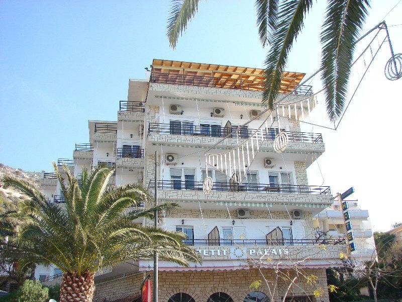 Petit Palais Hotel 2