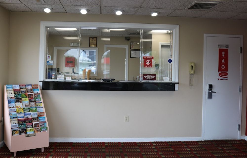 STUDIOS & SUITES 4 LESS CHESAPEAKE 2