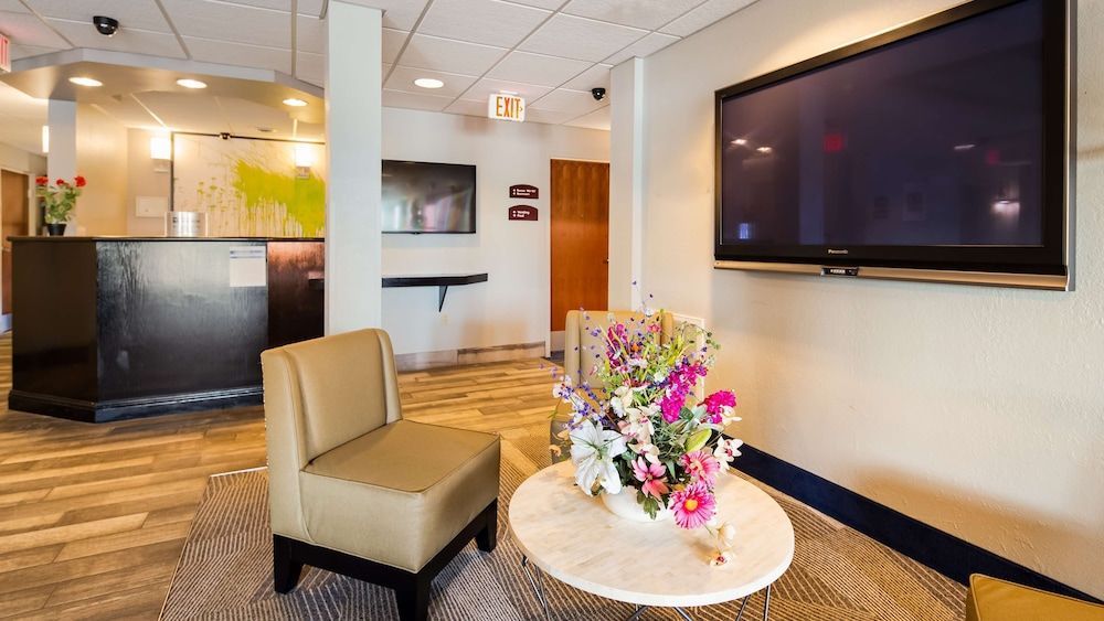 Best Western Nittany Inn Milroy 2
