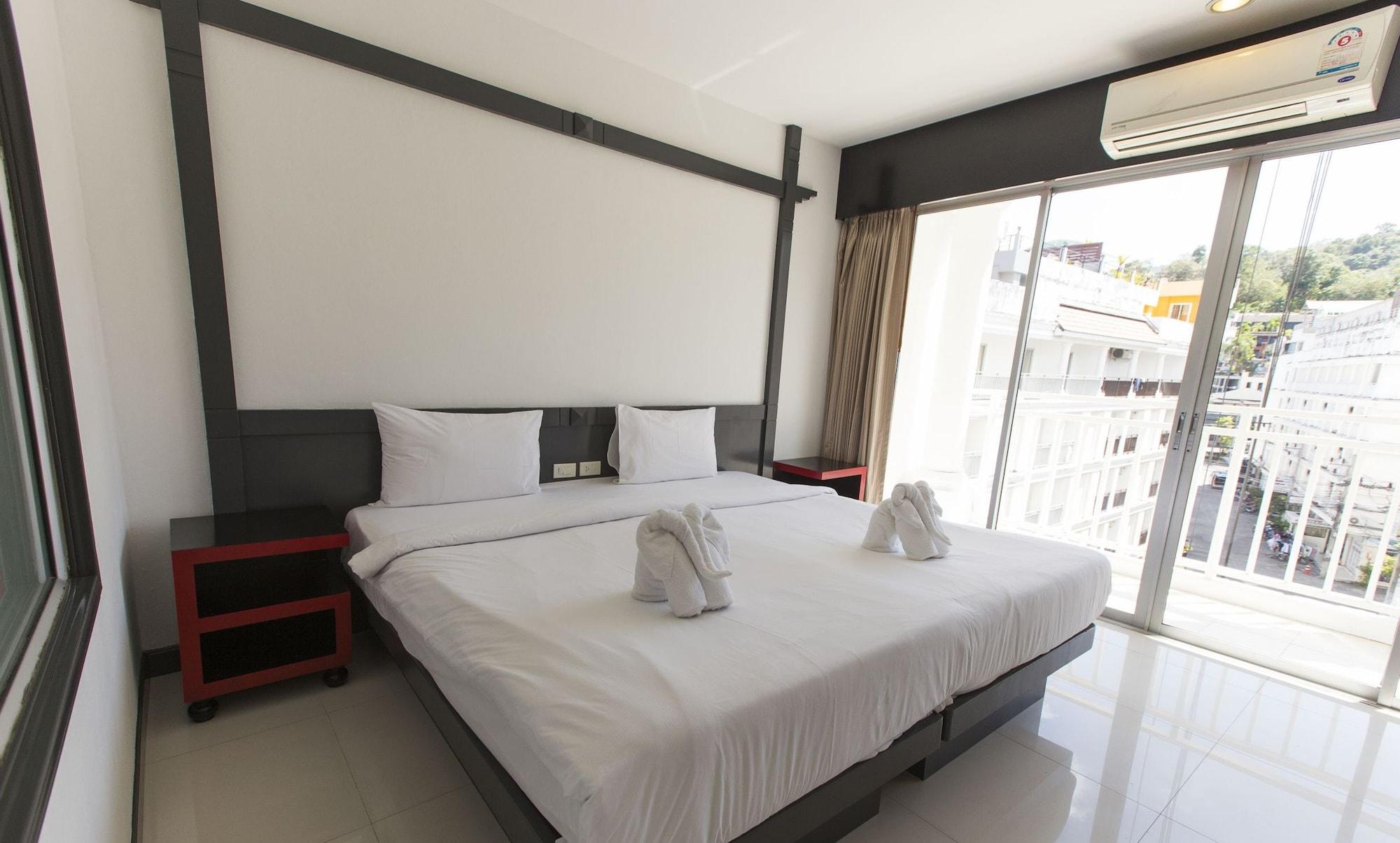 Hotel Baya Phuket - Rooftop Pool, Next to Food Market & Steps to Beach 1