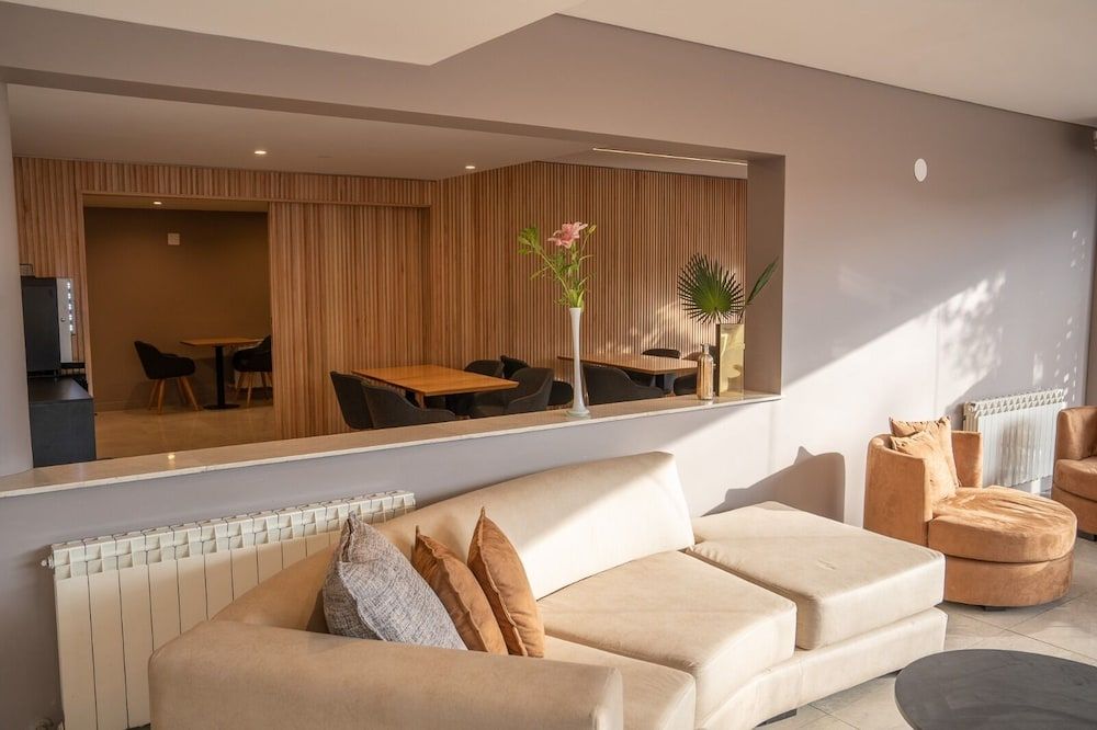 Urbana Suites 2