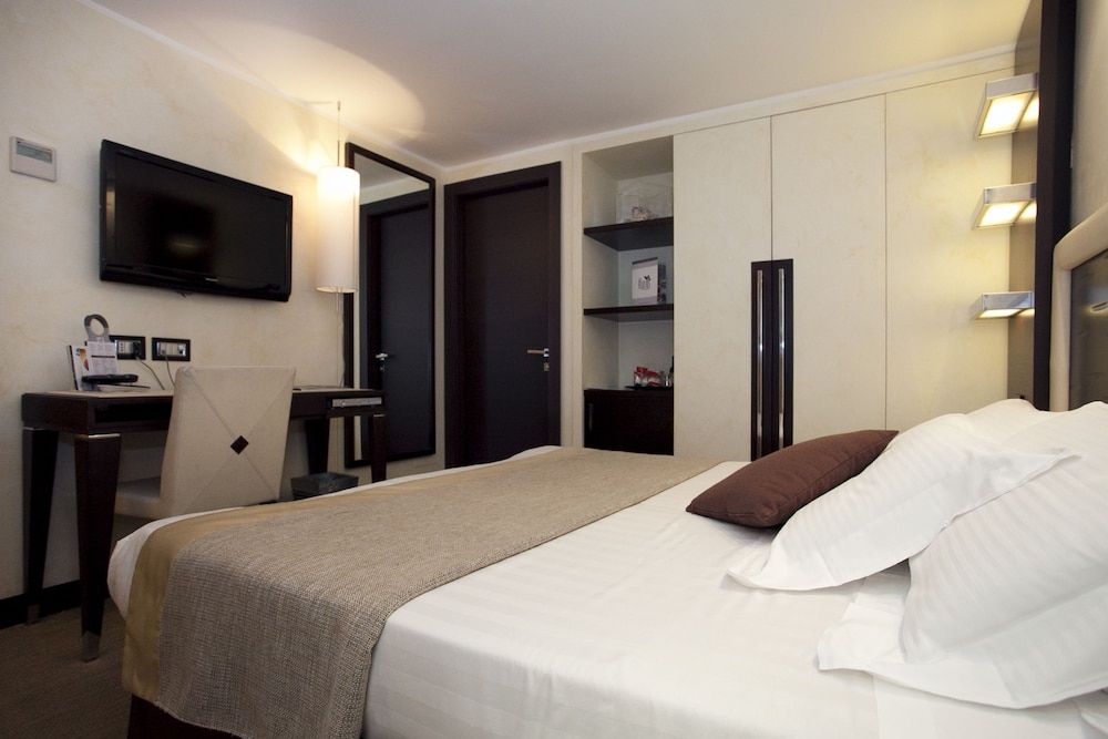Les Fleurs Luxury House 2