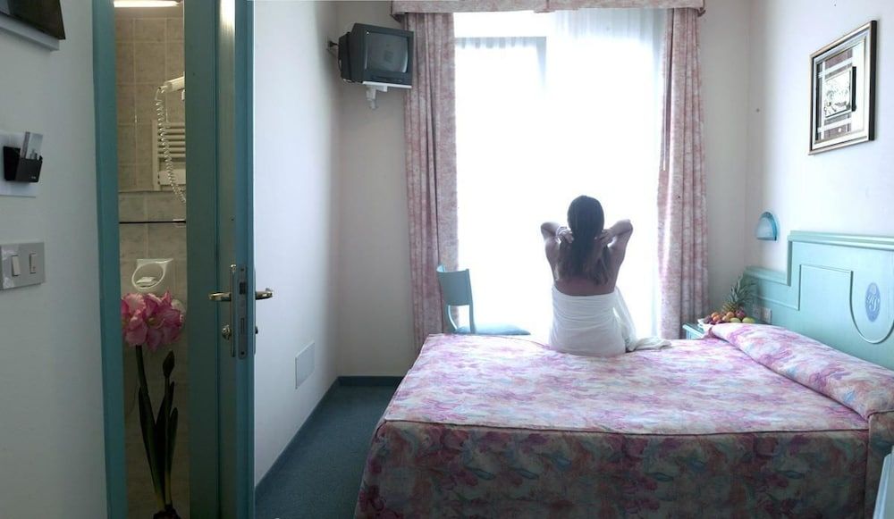 Salus Smart & Chic Hotel 1
