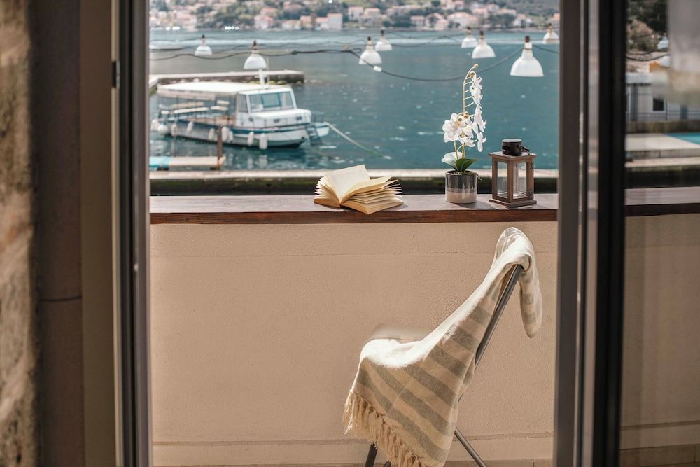 Step to Kotor Bay Guesthouse 1