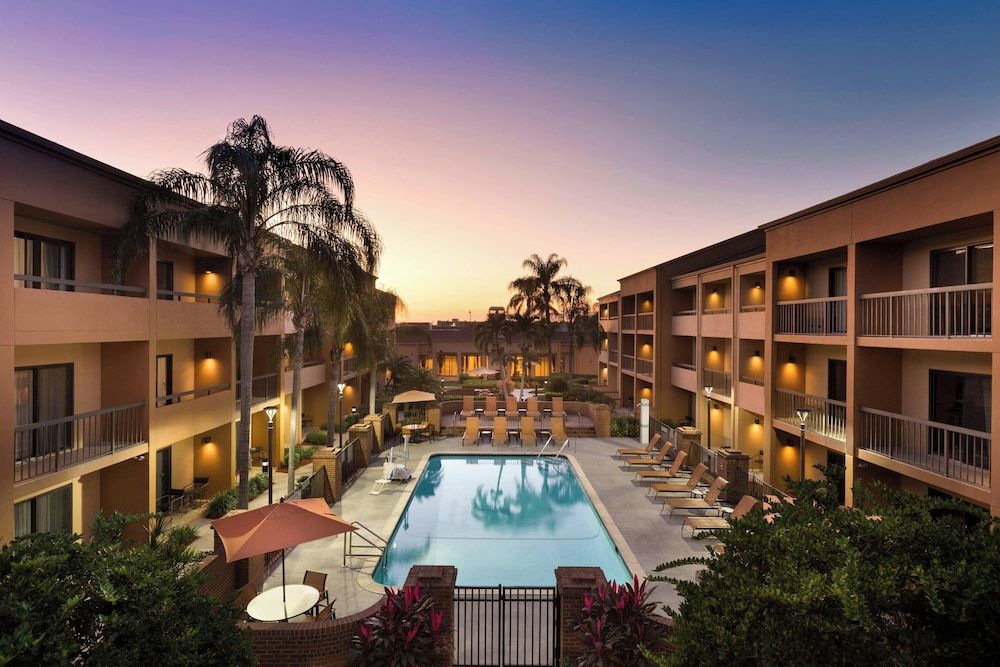 Courtyard by Marriott Fort Myers Cape Coral 1