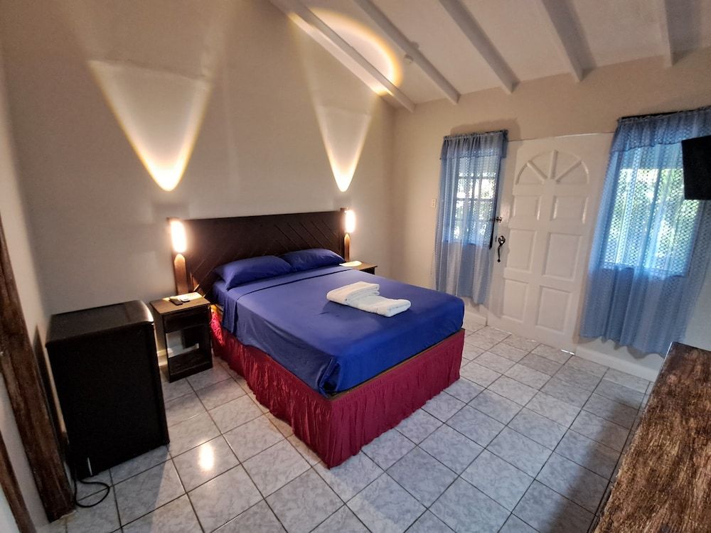 Barry's Rooms Negril 2