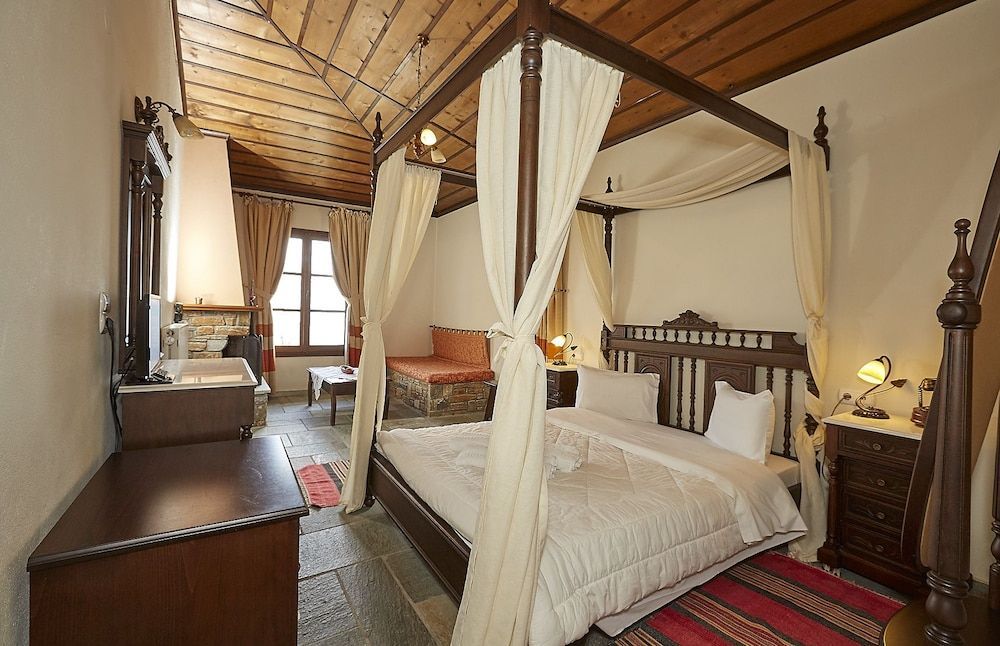Hotel Atrapos 1