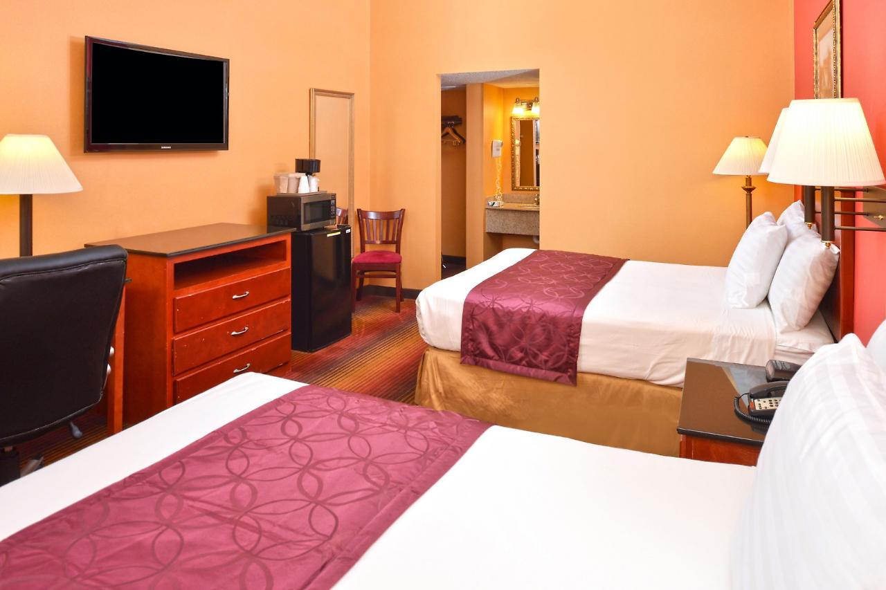 AMERICAS BEST VALUE INN-SMITHTOWN-LONG ISLAND 2