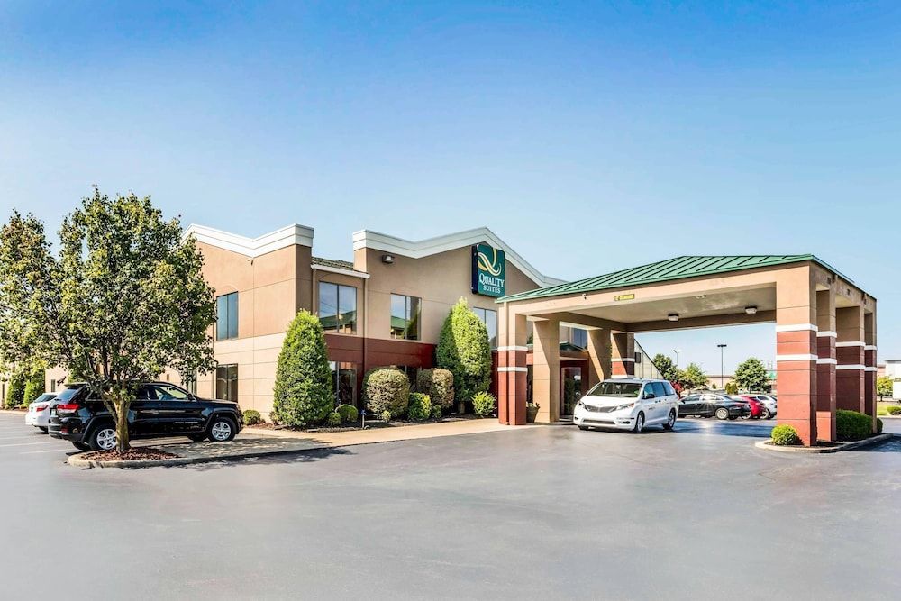 Quality Suites Paducah I-24 1