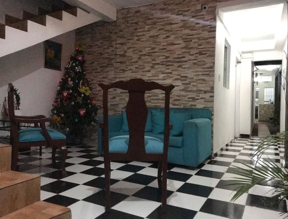 Aarony House 1