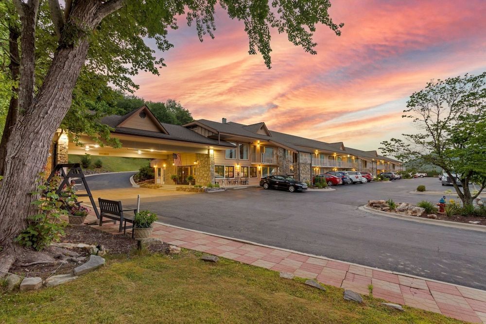 Best Western Smoky Mountain Inn 1