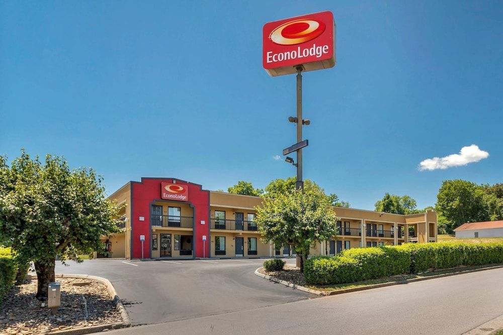 Econo Lodge Knoxville North 1