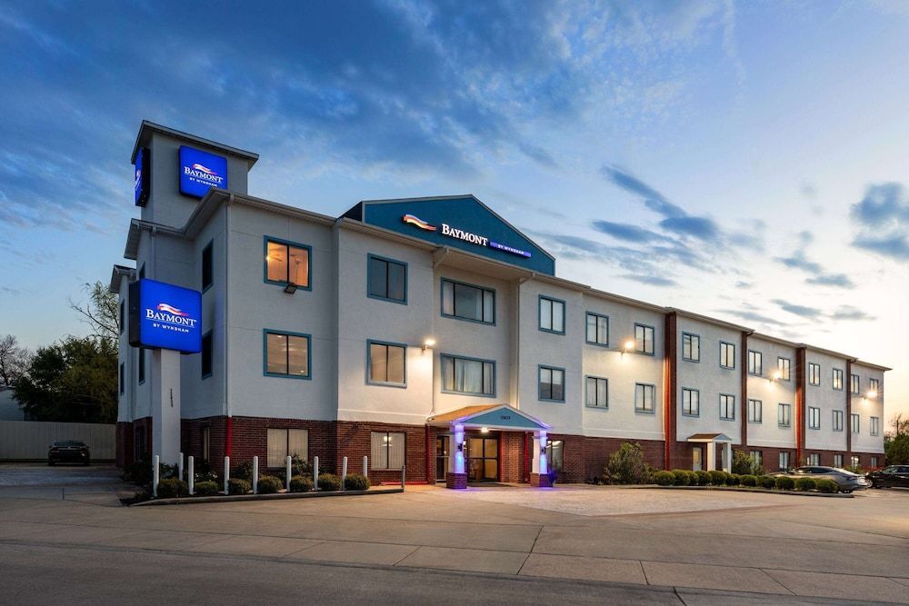 Baymont by Wyndham Houston Brookhollow 1