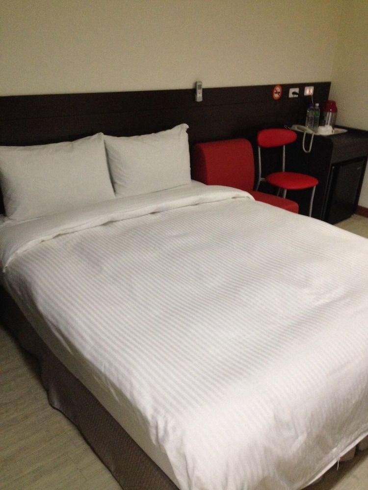 Big Bear Hotel 2