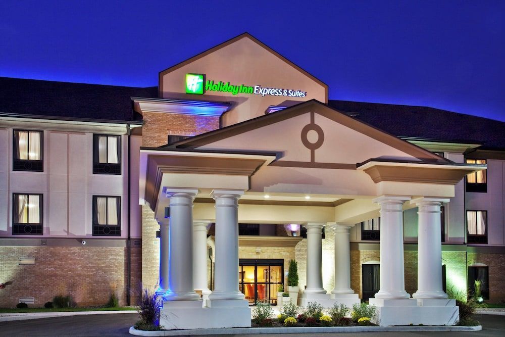 Holiday Inn Express & Suites CRAWFORDSVILLE by IHG 1