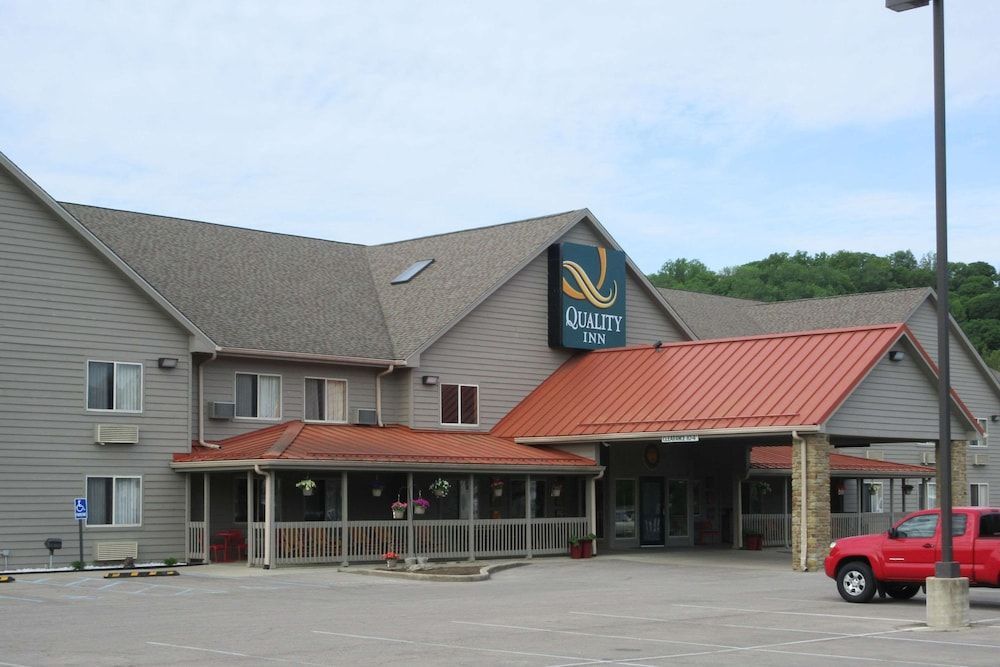Quality Inn Nashville - Bloomington 1