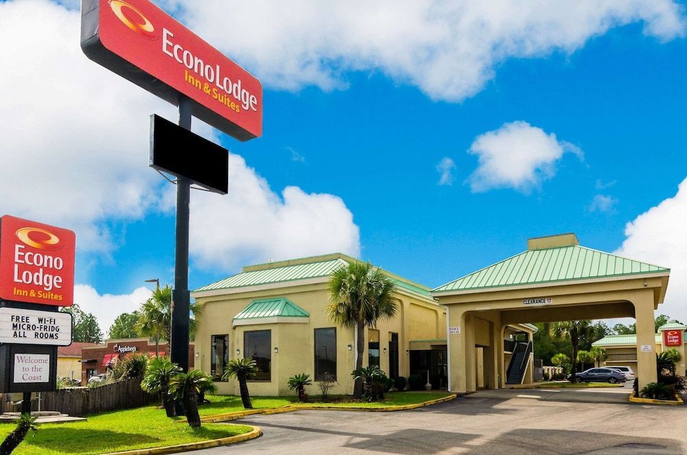Econo Lodge Inn & Suites Gulfport Airport 1