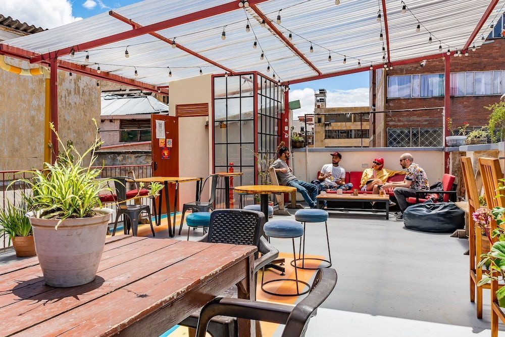 Hostal R10 1